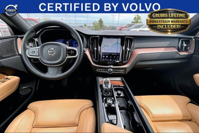 2023 Volvo XC60 B5 Ultimate Bright Theme