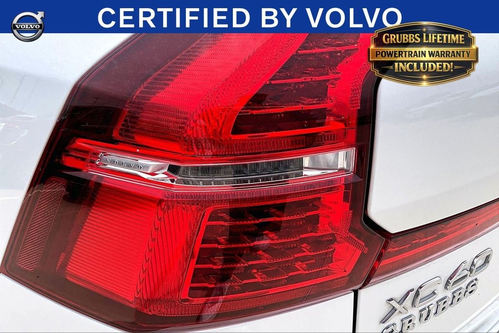 2023 Volvo XC60 B5 Ultimate Bright Theme
