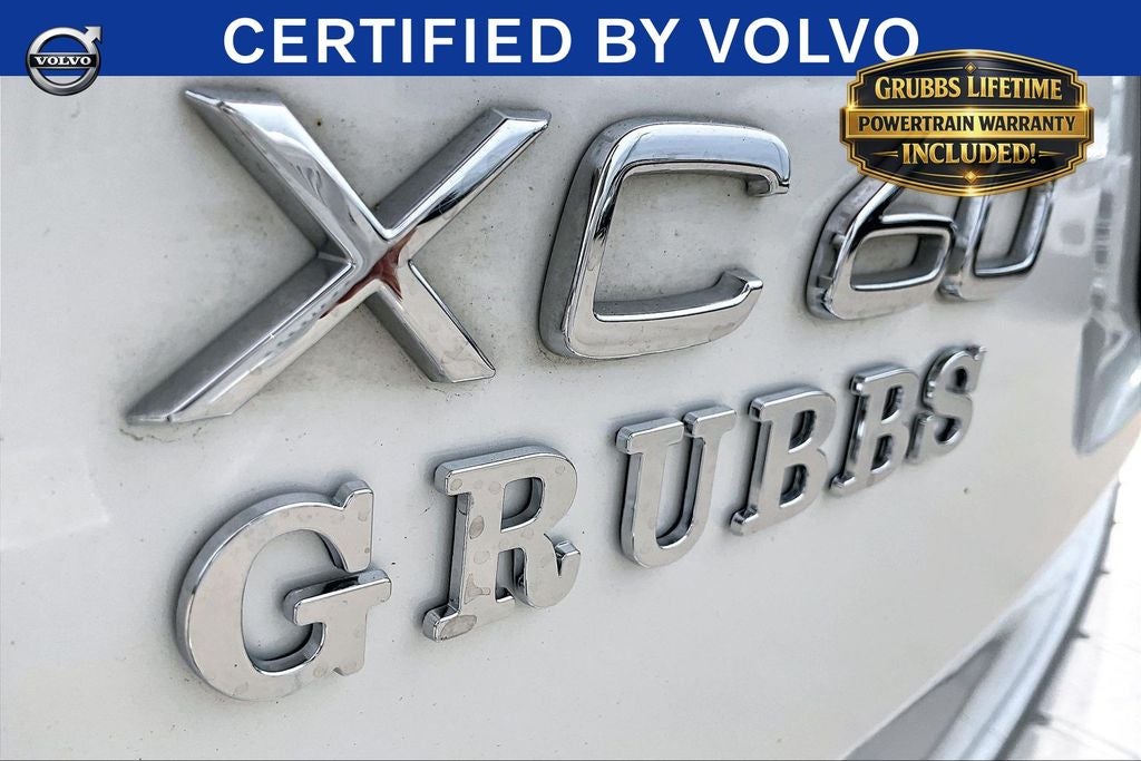 2023 Volvo XC60 B5 Ultimate Bright Theme