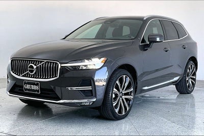 2023 Volvo XC60 B5 Ultimate Bright Theme