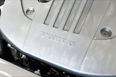2023 Volvo XC60 B5 Ultimate Bright Theme