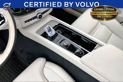 2023 Volvo XC60 B5 Ultimate Bright Theme