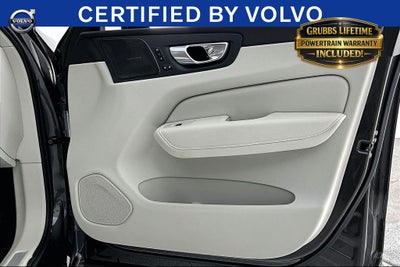 2023 Volvo XC60 B5 Ultimate Bright Theme