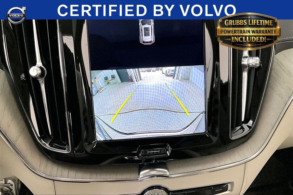 2023 Volvo XC60 B5 Ultimate Bright Theme