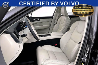 2023 Volvo XC60 B5 Ultimate Bright Theme