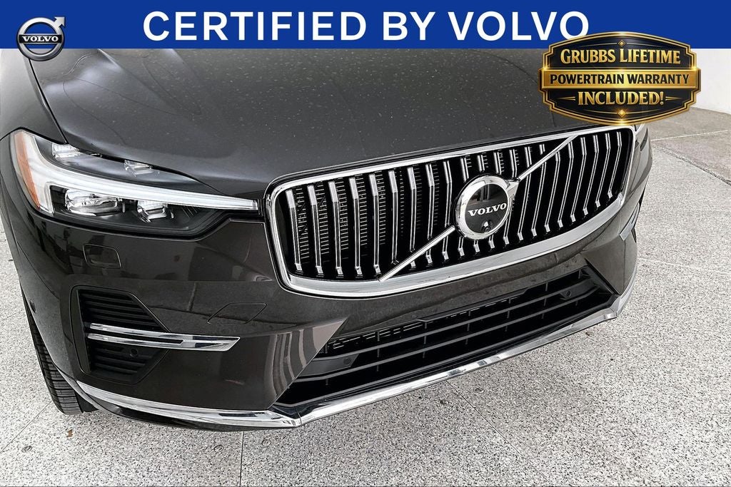 2023 Volvo XC60 B5 Ultimate Bright Theme