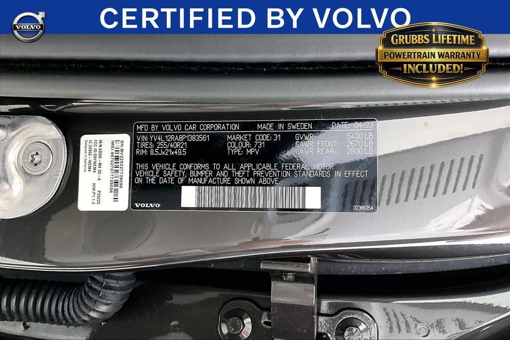 2023 Volvo XC60 B5 Ultimate Bright Theme