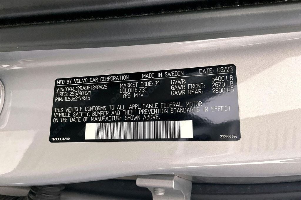 2023 Volvo XC60 B5 Ultimate Bright Theme