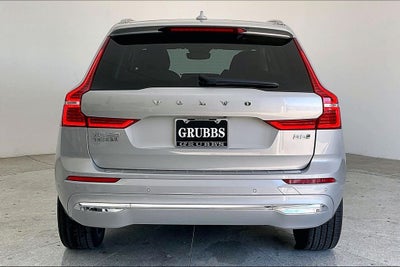 2023 Volvo XC60 B5 Ultimate Bright Theme