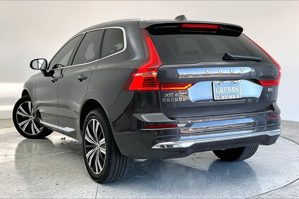 2023 Volvo XC60 B5 Ultimate Bright Theme
