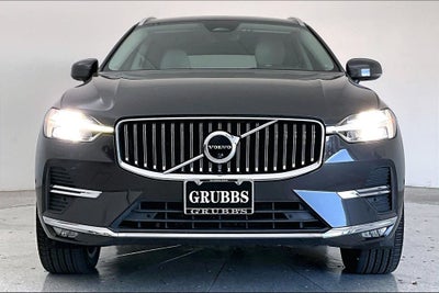 2023 Volvo XC60 B5 Ultimate Bright Theme