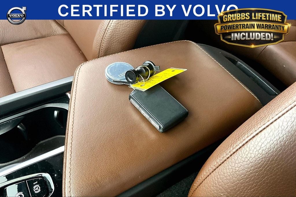 2023 Volvo XC60 B5 Plus Bright Theme