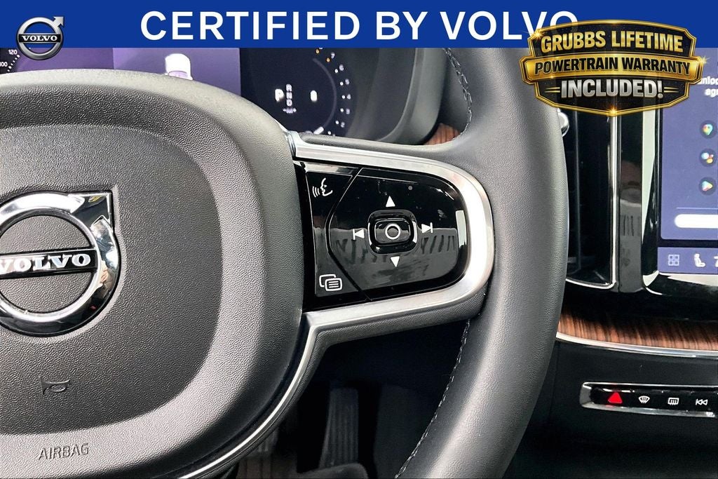2023 Volvo XC60 B5 Plus Bright Theme
