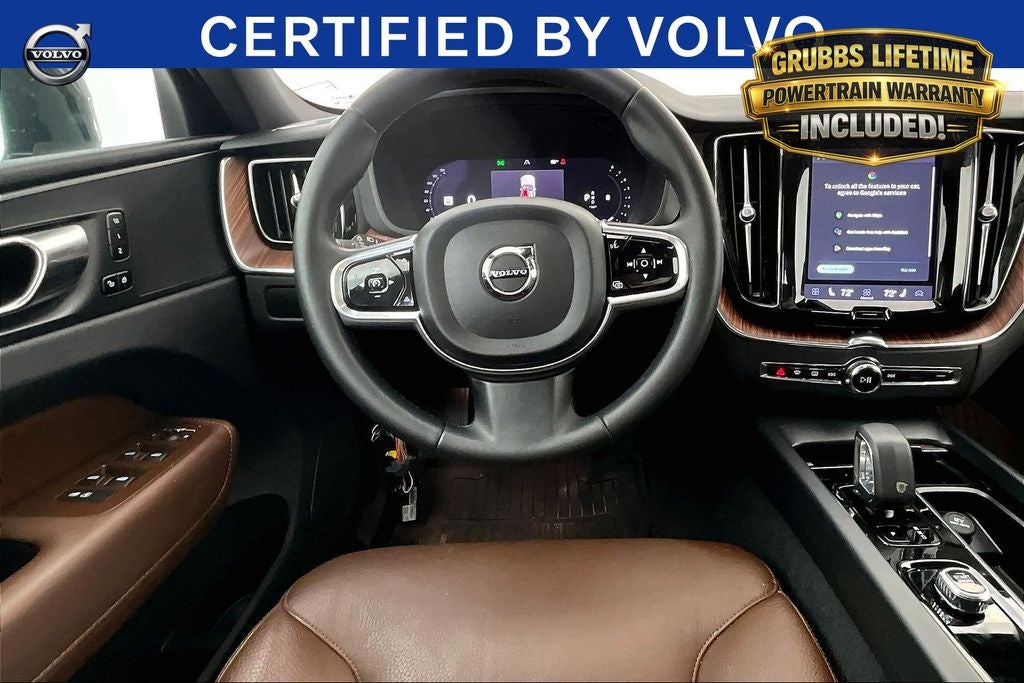 2023 Volvo XC60 B5 Plus Bright Theme