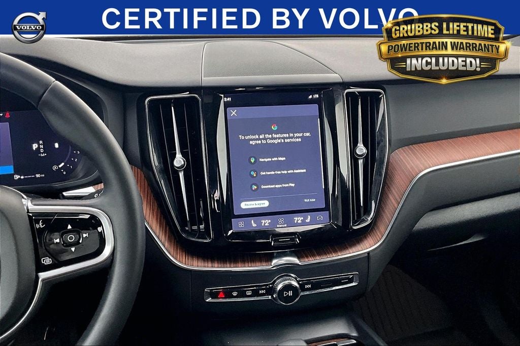 2023 Volvo XC60 B5 Plus Bright Theme