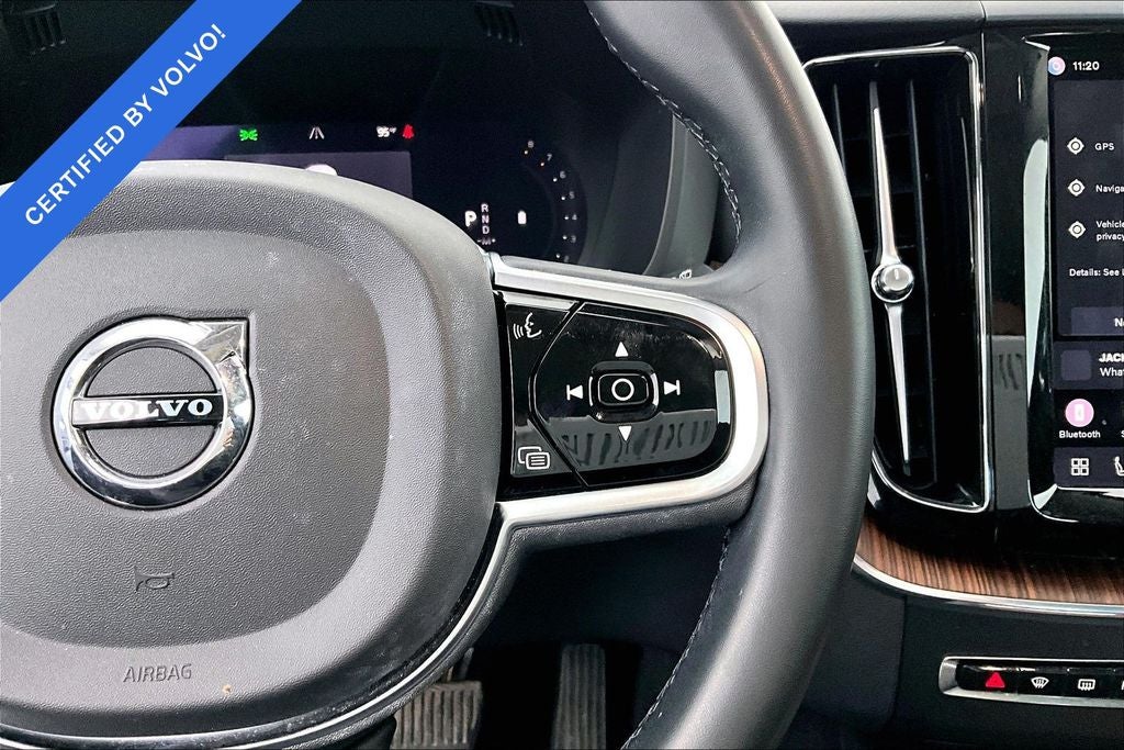 2023 Volvo XC60 B5 Plus Bright Theme