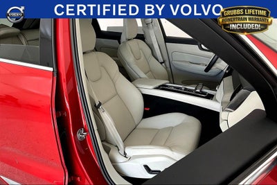 2023 Volvo XC60 B5 Plus Bright Theme
