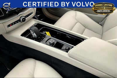 2023 Volvo XC60 B5 Plus Bright Theme