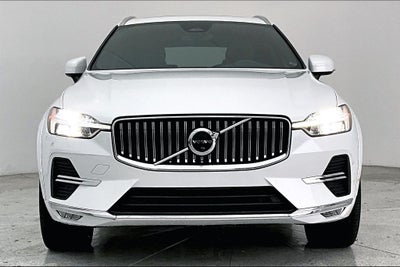 2023 Volvo XC60 B5 Ultimate Bright Theme