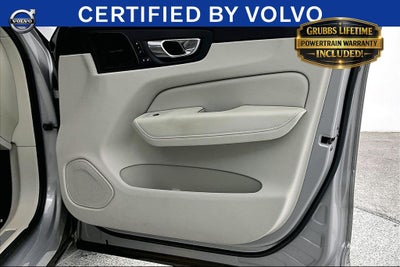 2023 Volvo XC60 B5 Ultimate Bright Theme