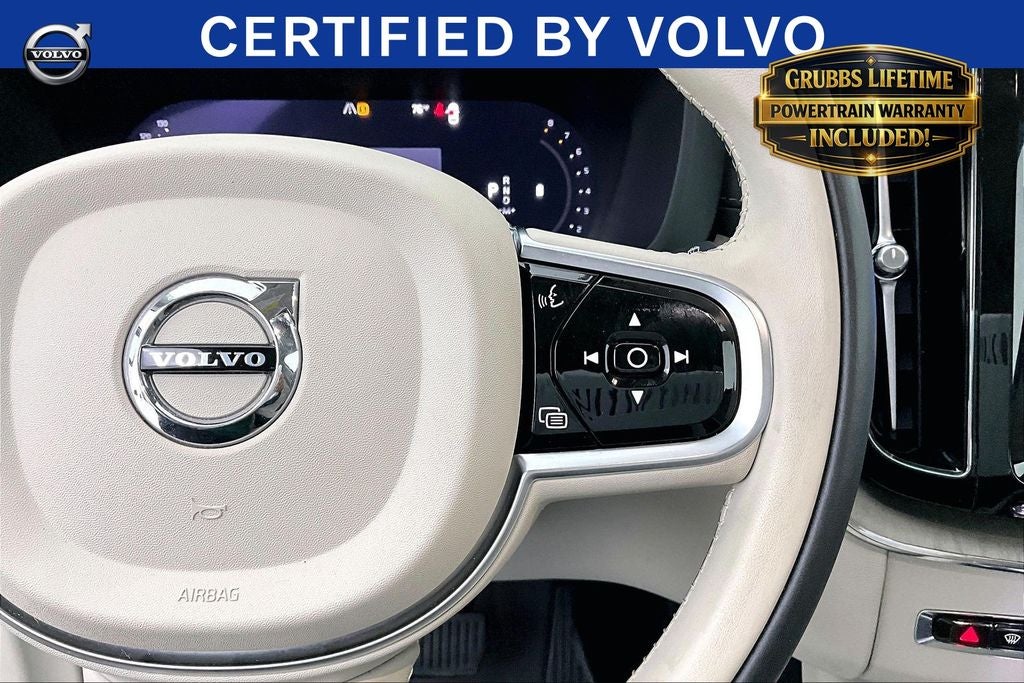 2023 Volvo XC60 B5 Ultimate Bright Theme