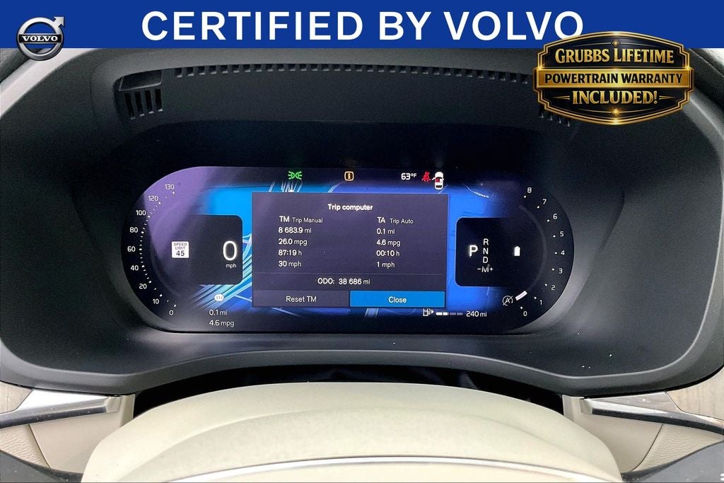 2023 Volvo XC60 B5 Ultimate Bright Theme