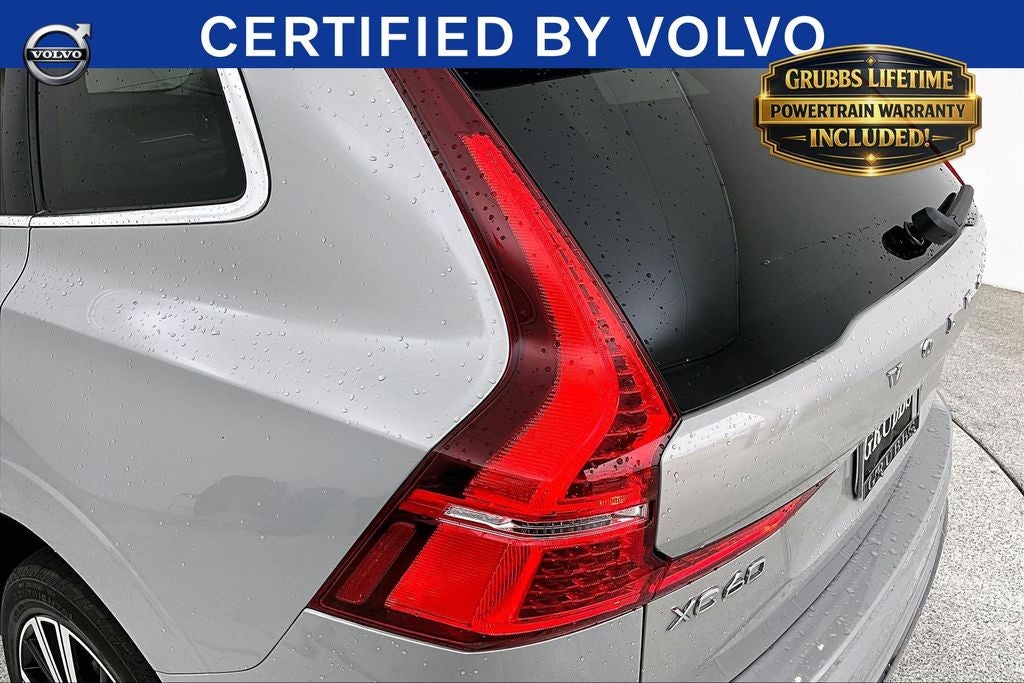 2023 Volvo XC60 B5 Ultimate Bright Theme