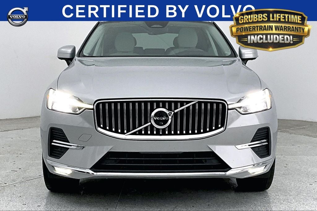 2023 Volvo XC60 B5 Ultimate Bright Theme