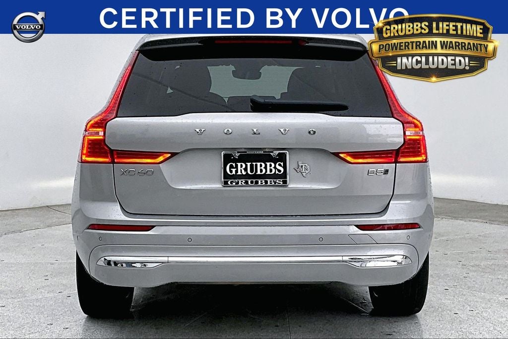 2023 Volvo XC60 B5 Ultimate Bright Theme