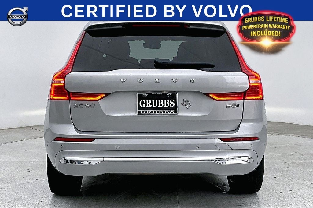 2023 Volvo XC60 B5 Ultimate Bright Theme