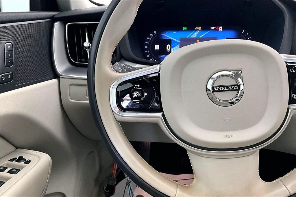 2024 Volvo XC60 B5 Core