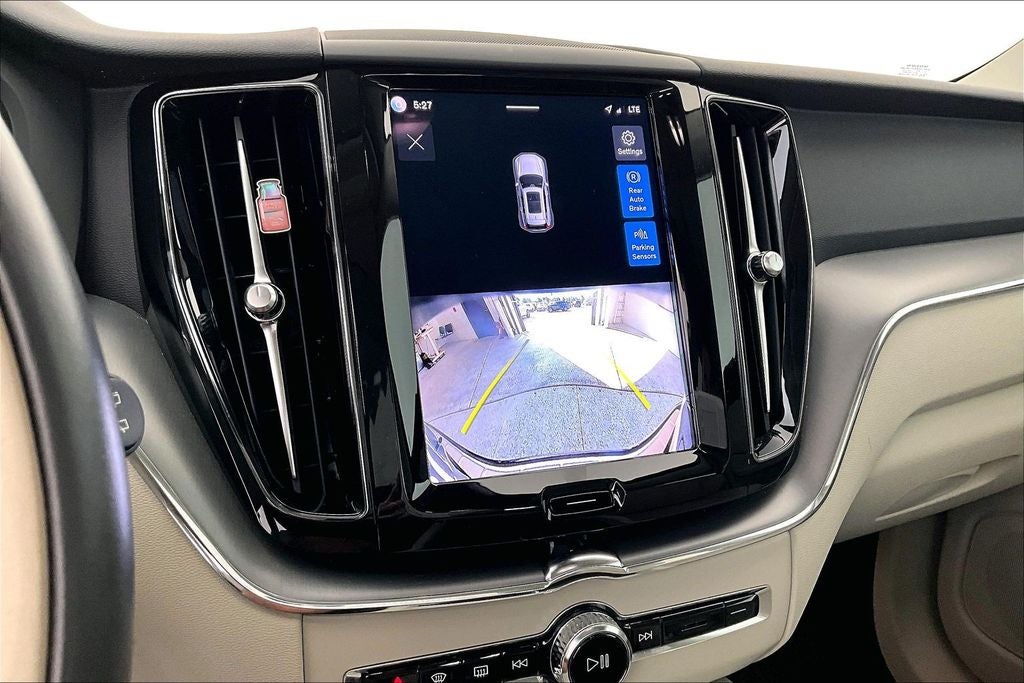 2024 Volvo XC60 B5 Core