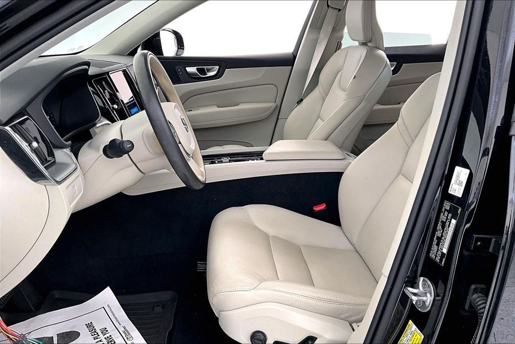 2024 Volvo XC60 B5 Core