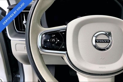 2024 Volvo XC60 B5 Core Dark Theme