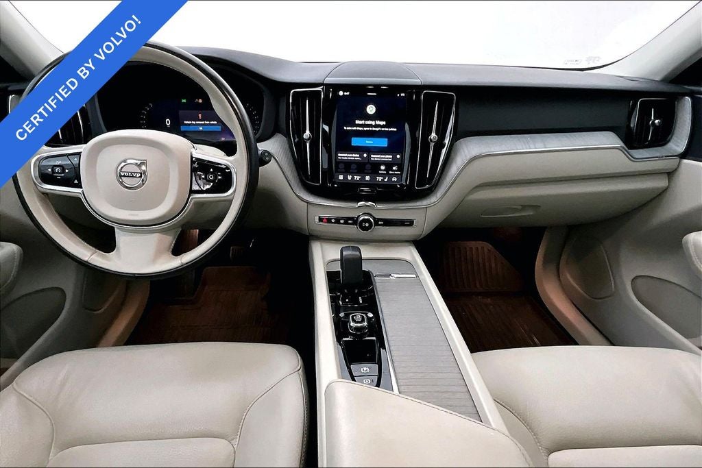 2024 Volvo XC60 B5 Plus Dark Theme
