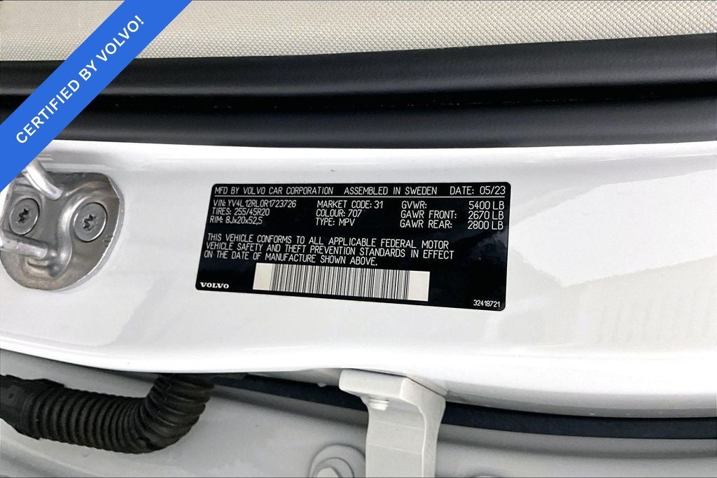 2024 Volvo XC60 B5 Plus Dark Theme