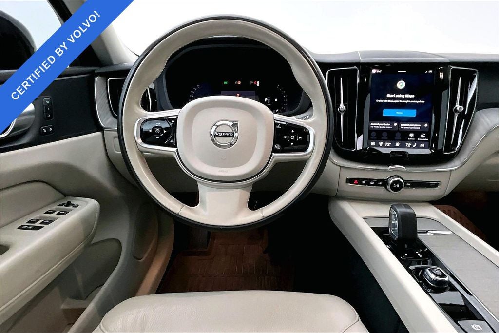 2024 Volvo XC60 B5 Plus Dark Theme