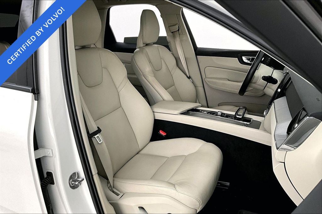 2024 Volvo XC60 B5 Plus Dark Theme