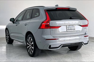 2024 Volvo XC60 B5 Plus Dark Theme