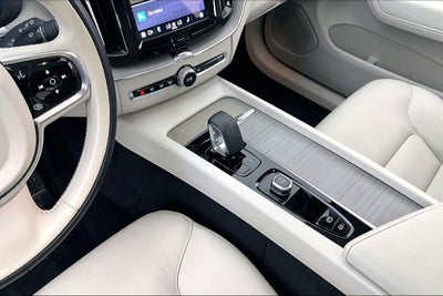 2024 Volvo XC60 B5 Plus Dark Theme