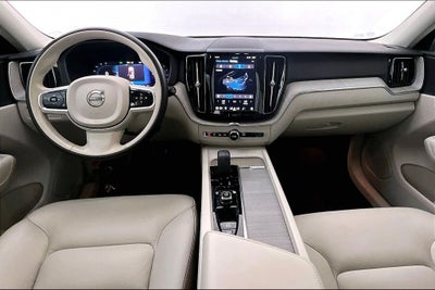 2024 Volvo XC60 B5 Plus Dark Theme