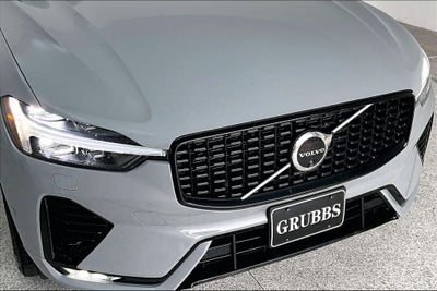 2024 Volvo XC60 B5 Plus Dark Theme
