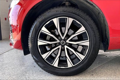 2024 Volvo XC60 B5 Plus Dark Theme