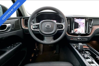 2024 Volvo XC60 B5 Plus Dark Theme