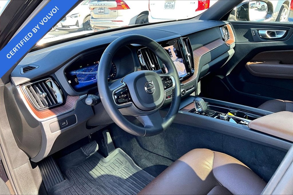 2024 Volvo XC60 B5 Plus Dark Theme