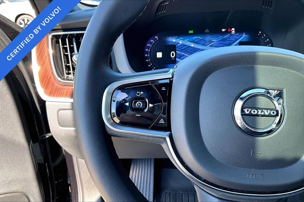 2024 Volvo XC60 B5 Plus Dark Theme