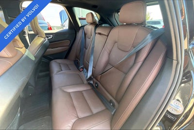 2024 Volvo XC60 B5 Plus Dark Theme