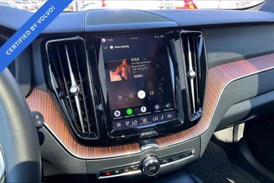 2024 Volvo XC60 B5 Plus Dark Theme