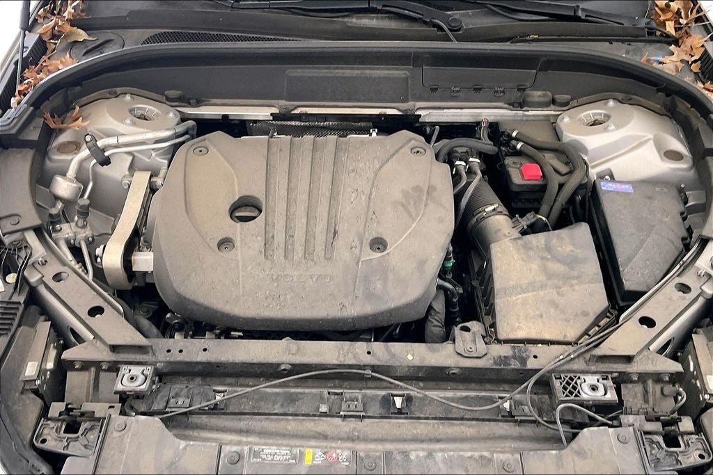 2024 Volvo XC60 B5 Plus Dark Theme