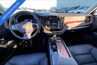 2024 Volvo XC60 B5 Plus Dark Theme